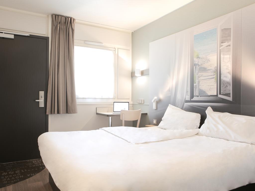B&B Hotel Hyeres Bagian luar foto