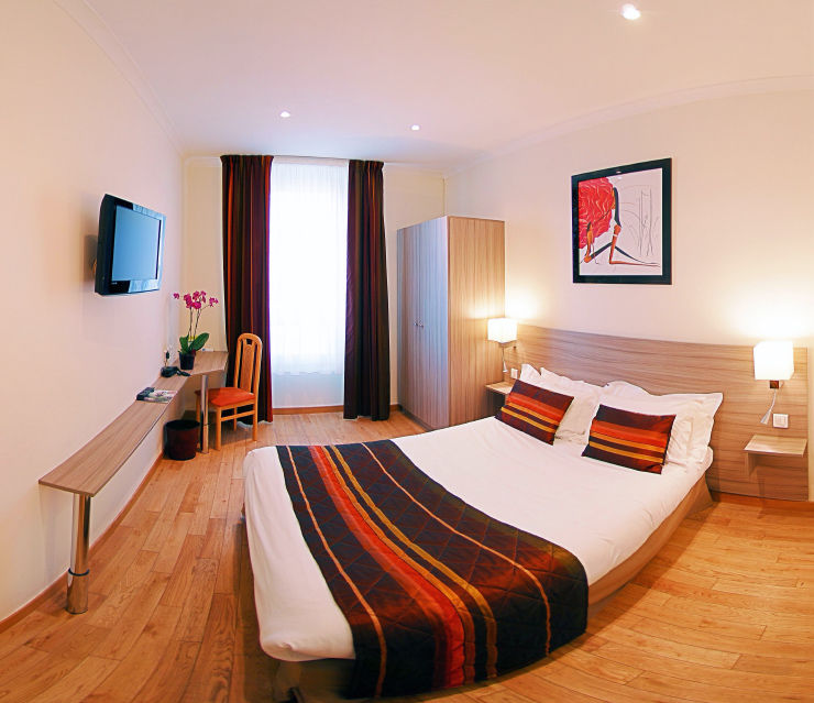 B&B Hotel Hyeres Bagian luar foto