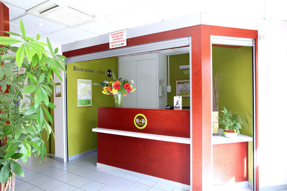 B&B Hotel Hyeres Bagian luar foto