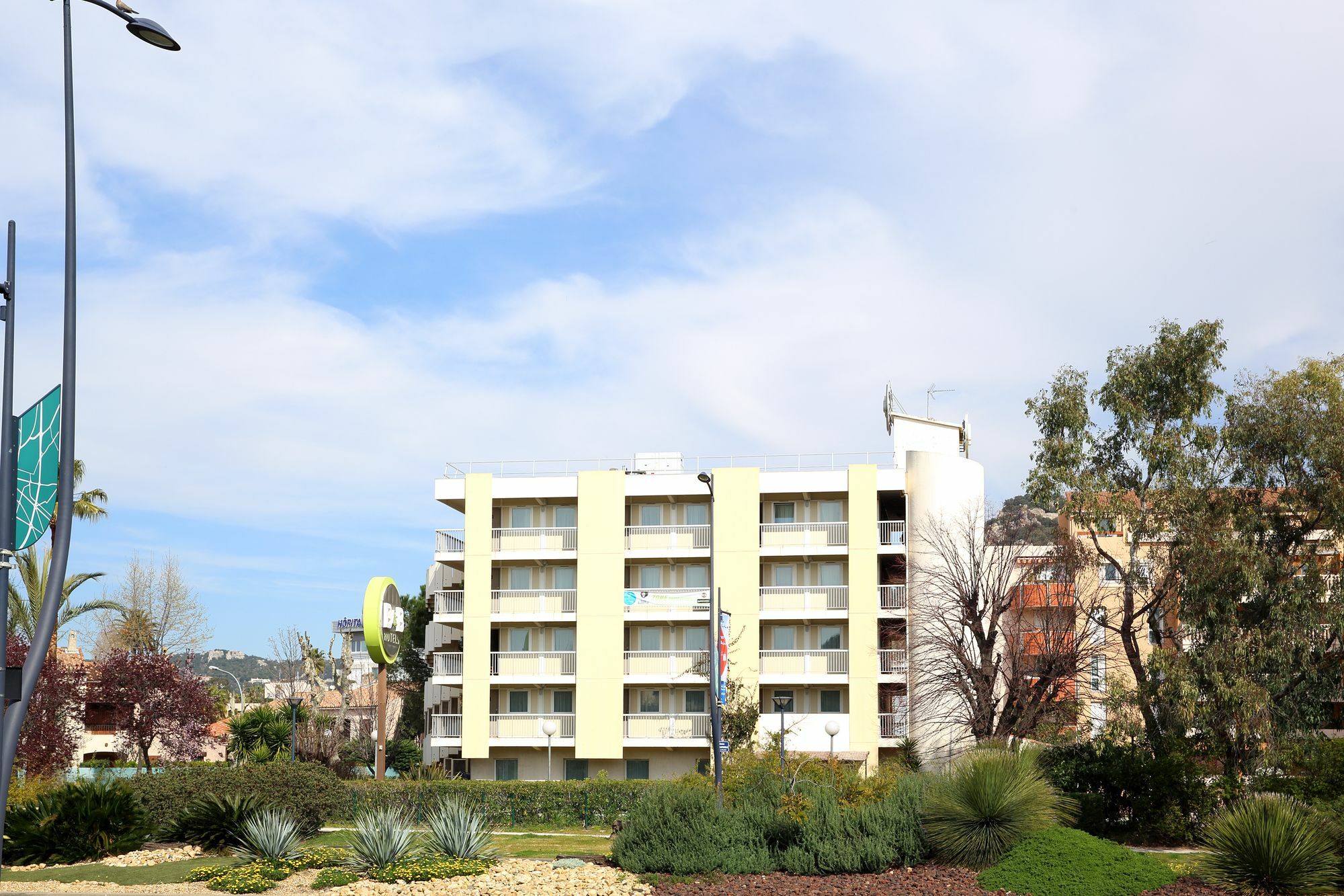 B&B Hotel Hyeres Bagian luar foto