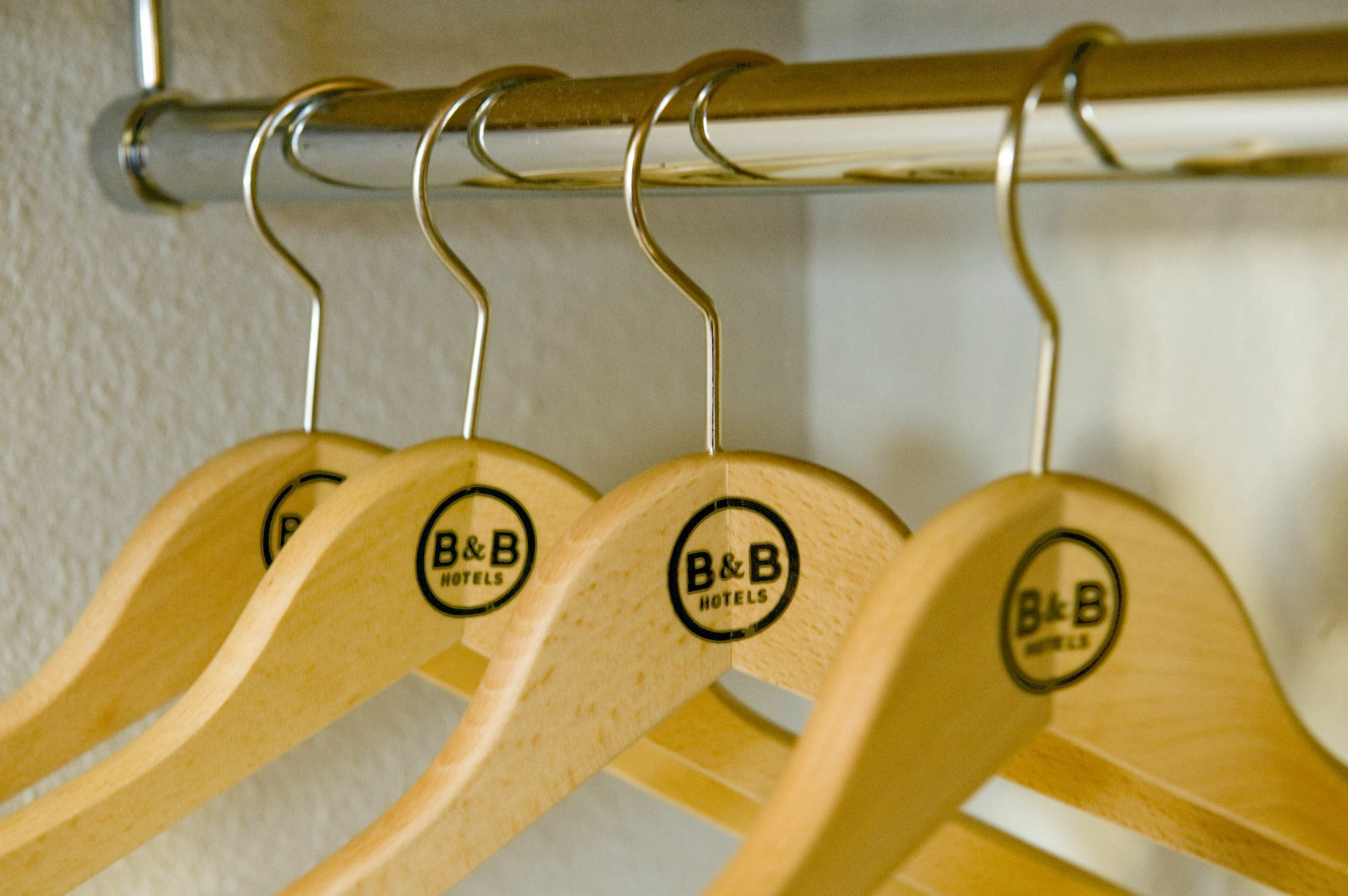 B&B Hotel Hyeres Bagian luar foto